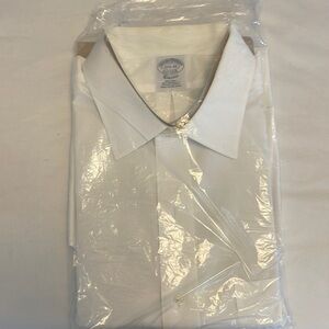 Brooks Brother white dress shirt hardly worn size 17.5 33